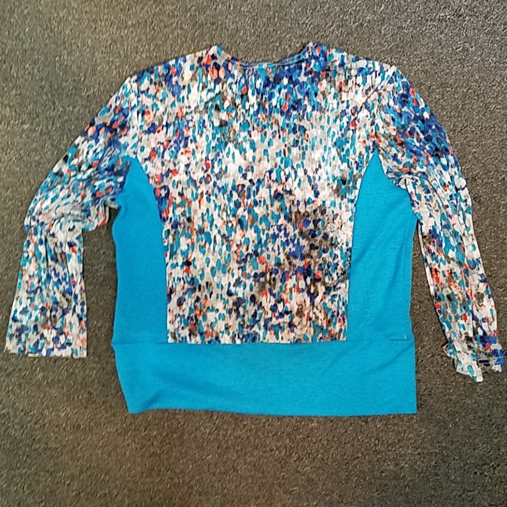 Chic Multi-Color 3/4 Sleeve Top - Picture 6 of 8
